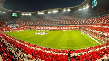 问鼎娱乐官网-家族管理风波再起，珍妮·巴斯解雇同父异母兄弟震动NBA联盟